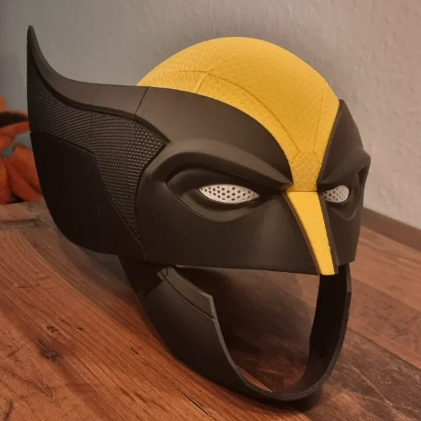 Wolverine Helmet (Textured) - real print